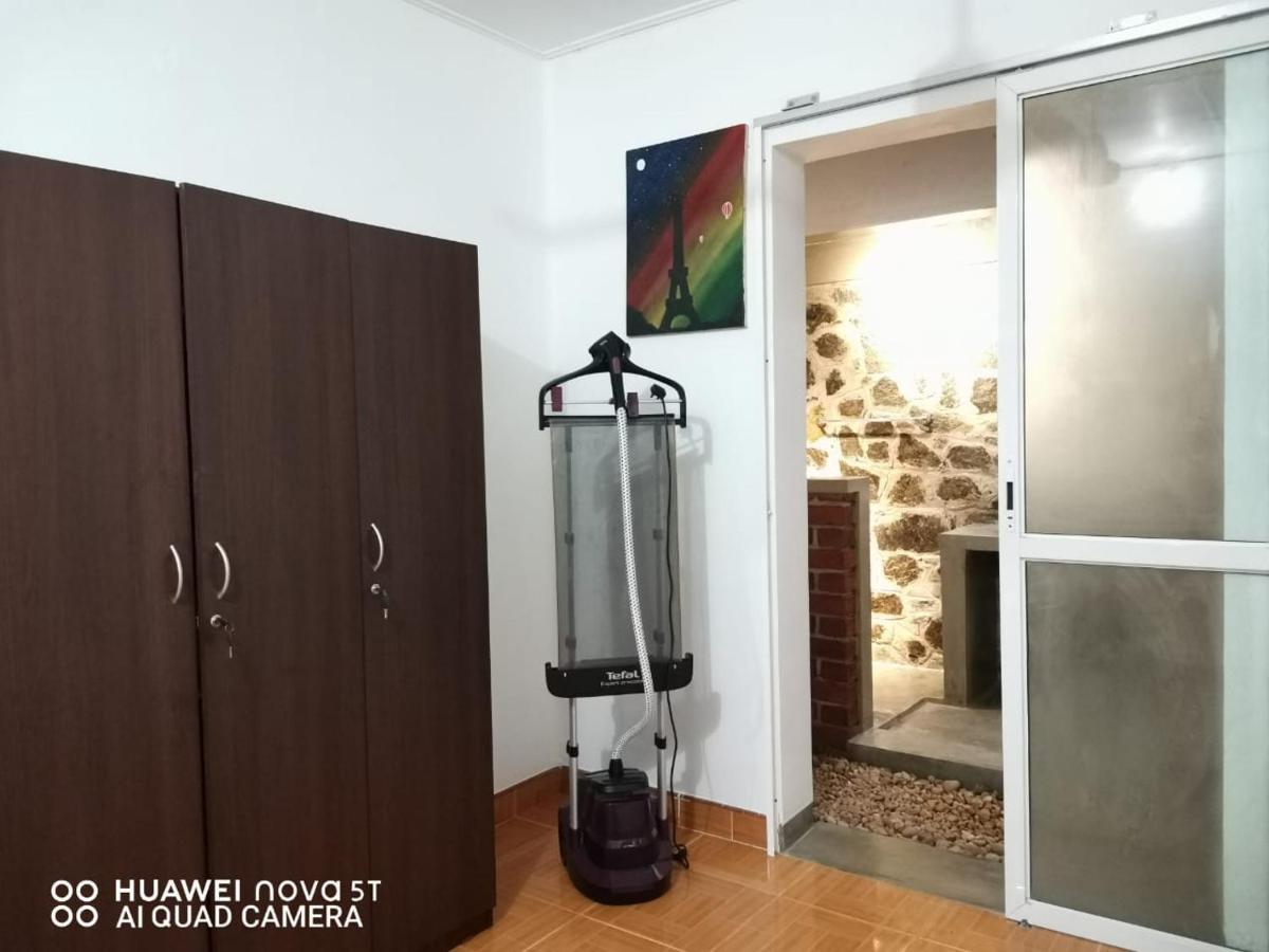 Bee Cottage Negombo Luaran gambar