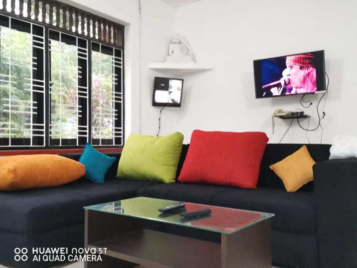 Bee Cottage Negombo Luaran gambar