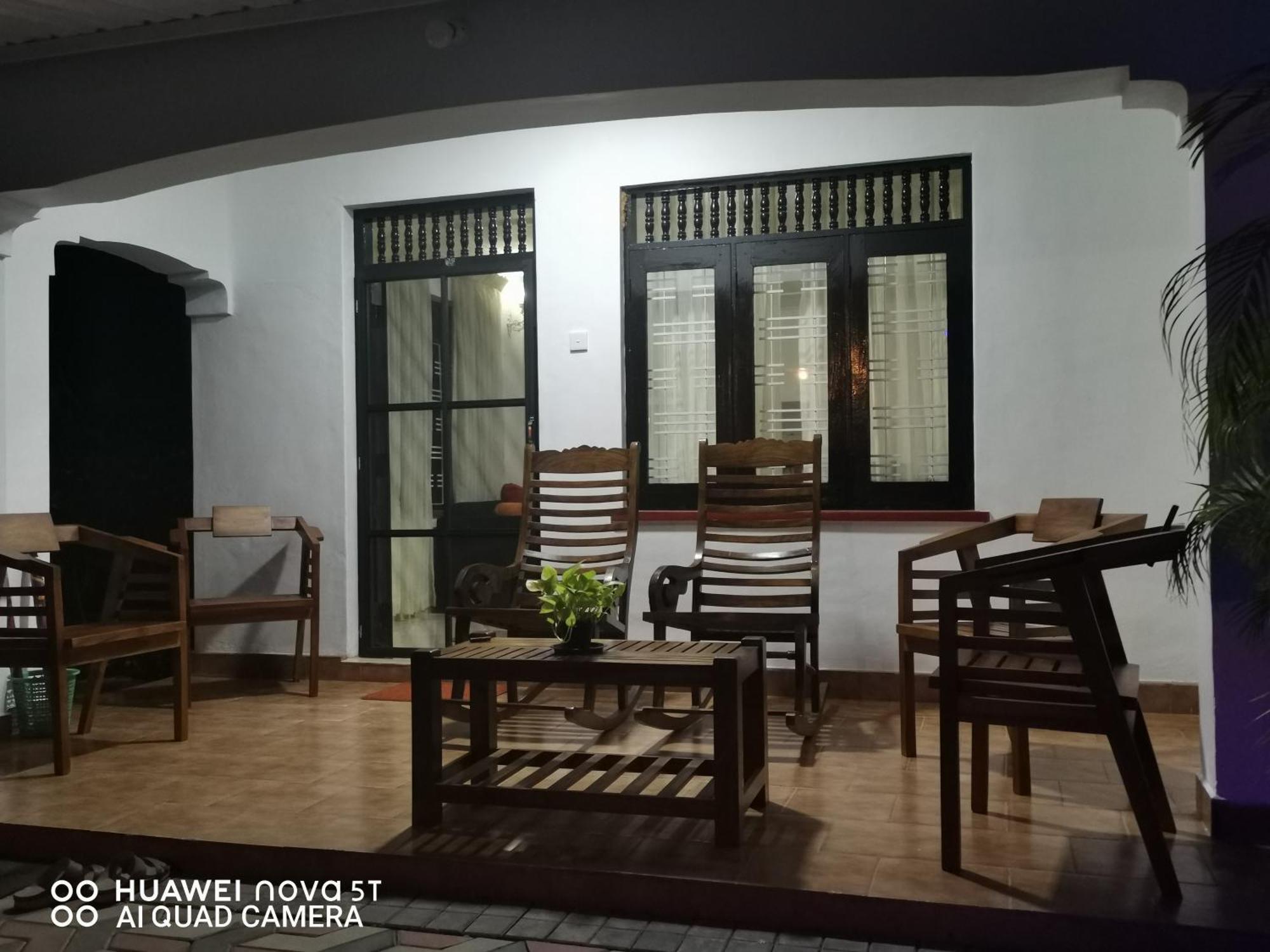 Bee Cottage Negombo Luaran gambar