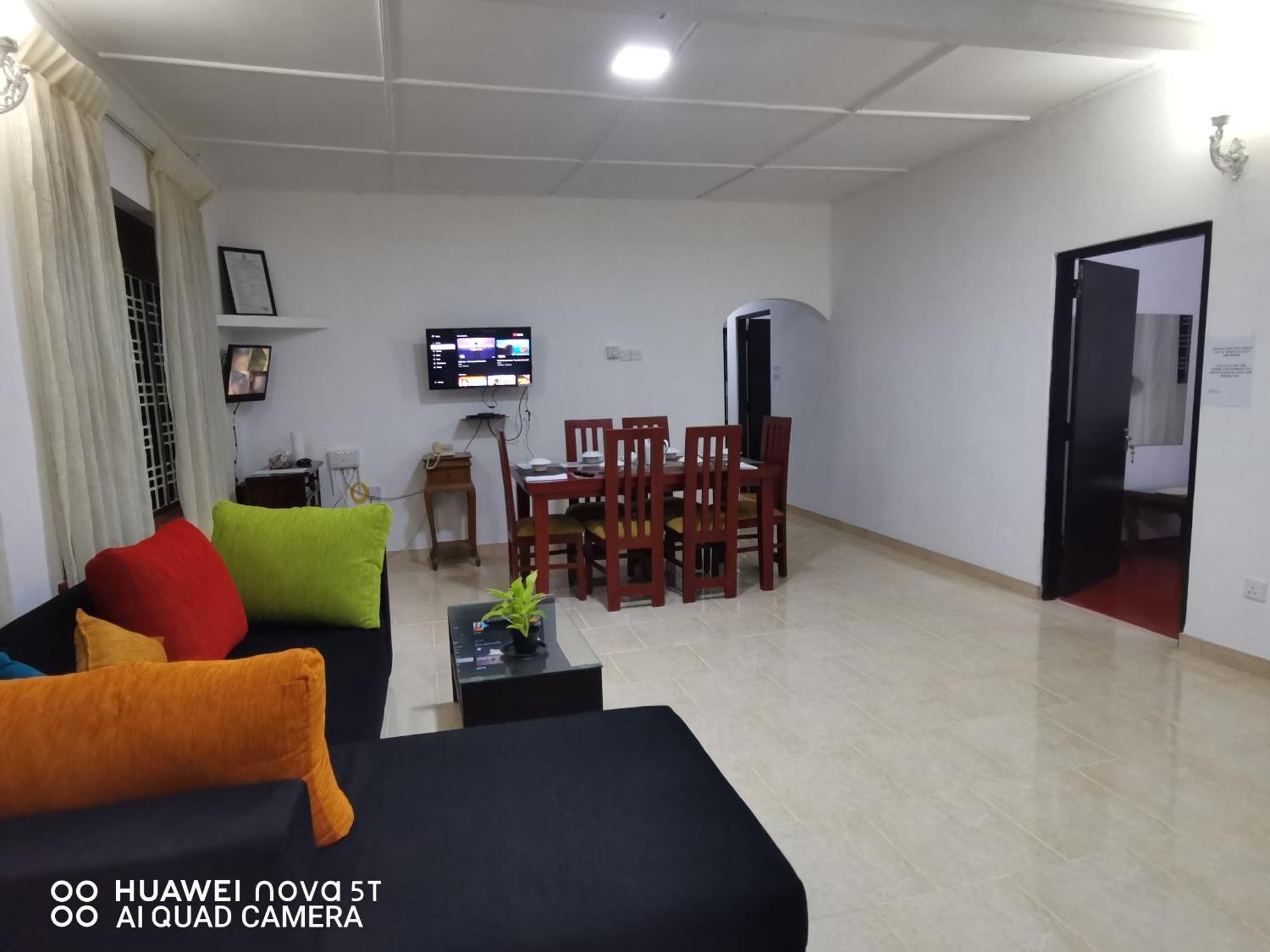 Bee Cottage Negombo Luaran gambar